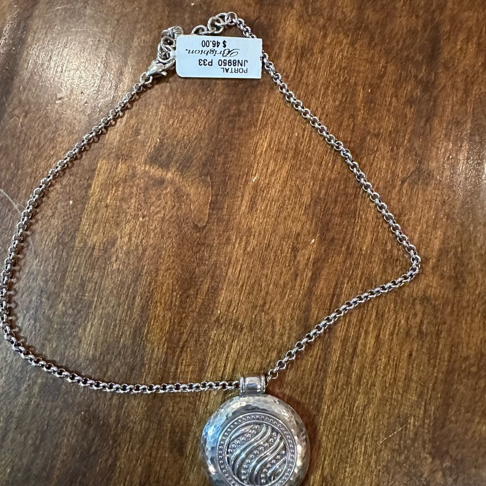 Silver Pendant Necklace